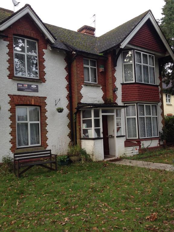 Lenton Lodge Guest House Horley Exterior photo